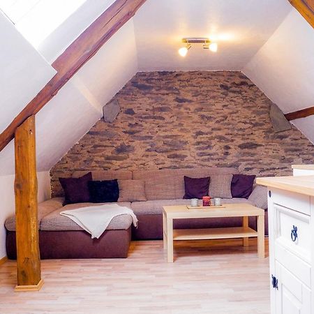Traumwohnung Jolly Jumper Auf Idyllischem Reiterhof Naehe Burg Eltz Munstermaifeld Luaran gambar